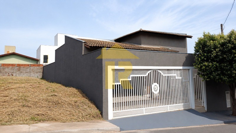 Casa com 3 quartos à venda, 160m² — foto 1 de 29
