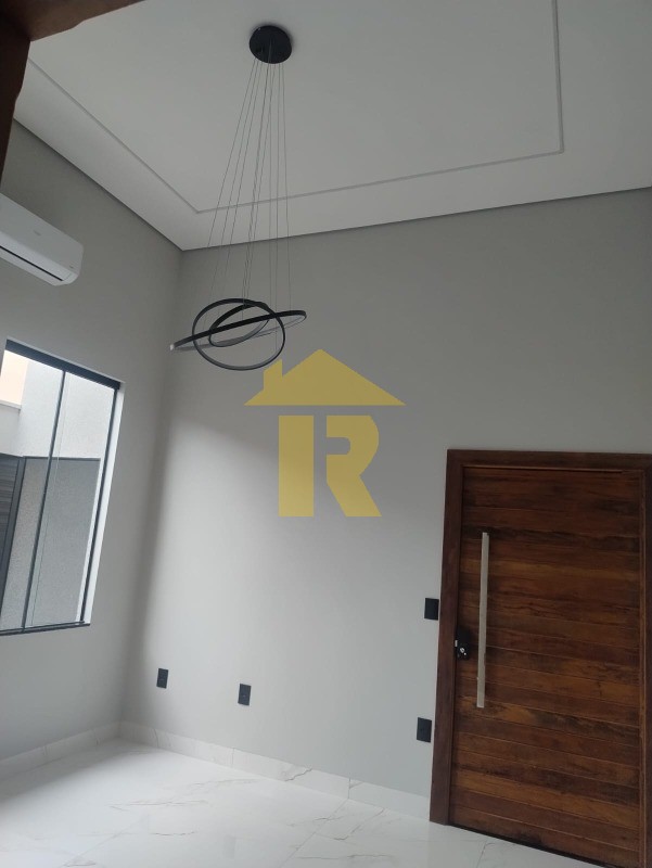 Casa com 3 quartos à venda, 153m² — foto 3 de 20