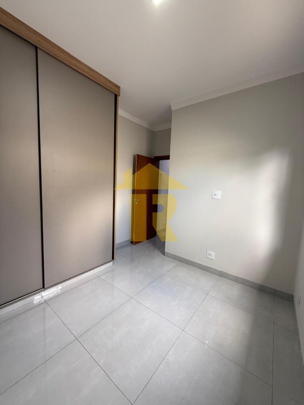 Casa de Condomínio com 3 quartos à venda, 250m² — foto 37 de 40