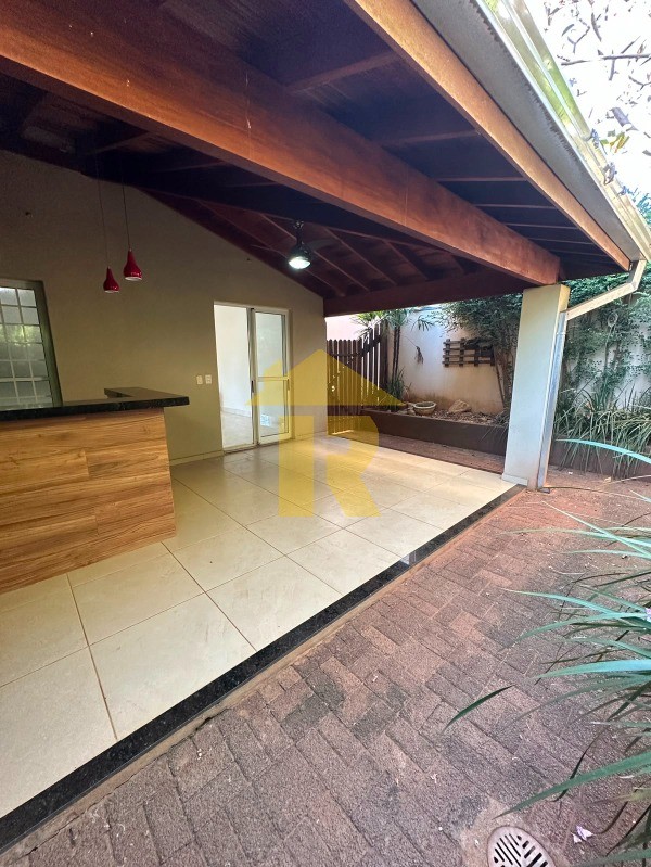 Casa de Condomínio com 3 quartos à venda, 120m² — foto 8 de 24