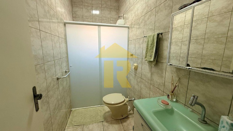Casa com 3 quartos à venda, 220m² — foto 13 de 39