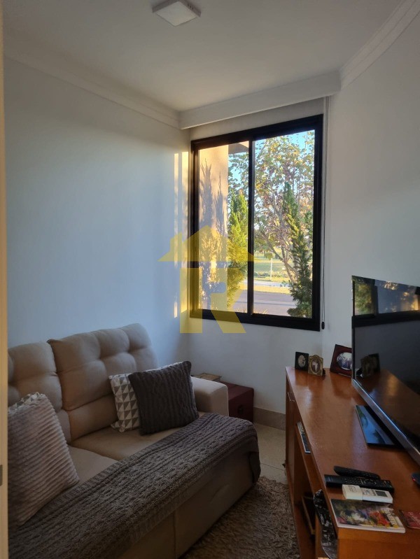 Casa de Condomínio com 3 quartos à venda, 230m² — foto 11 de 41