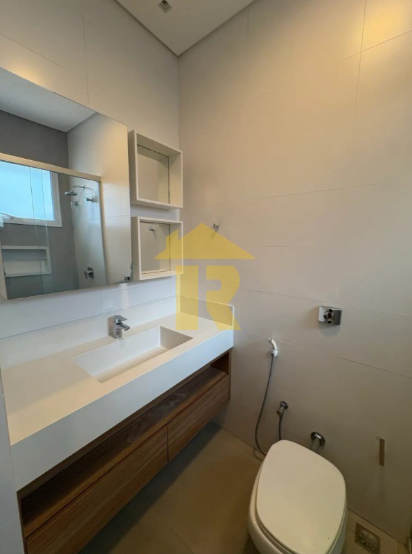 Casa de Condomínio com 3 quartos à venda, 220m² — foto 12 de 24