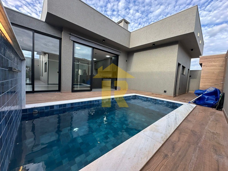 Casa de Condomínio com 3 quartos à venda, 247m² — foto 11 de 25