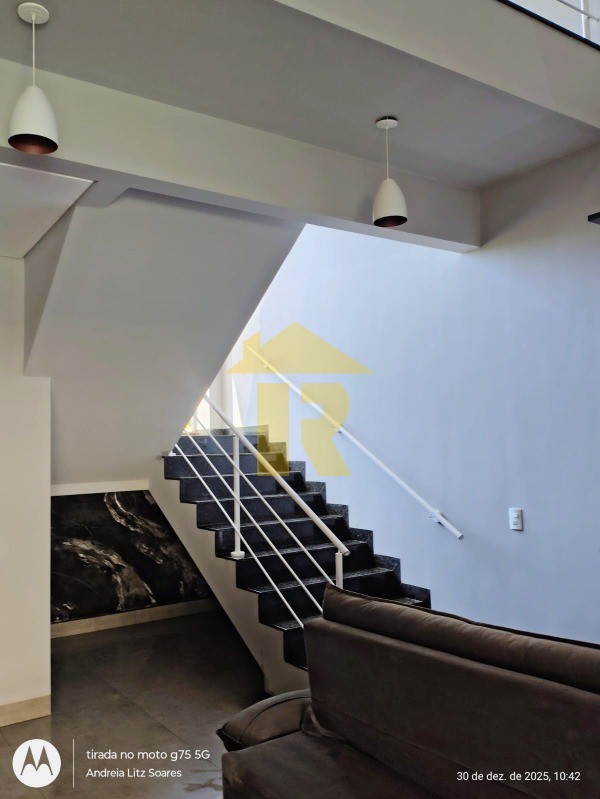 Casa de Condomínio com 4 quartos à venda, 260m² — foto 6 de 40