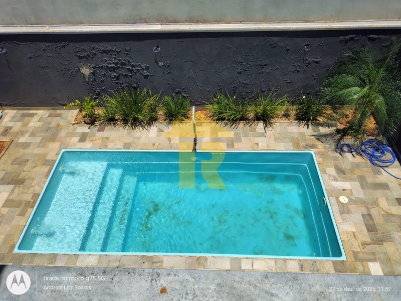Casa de Condomínio com 4 quartos à venda, 260m² — foto 1 de 40
