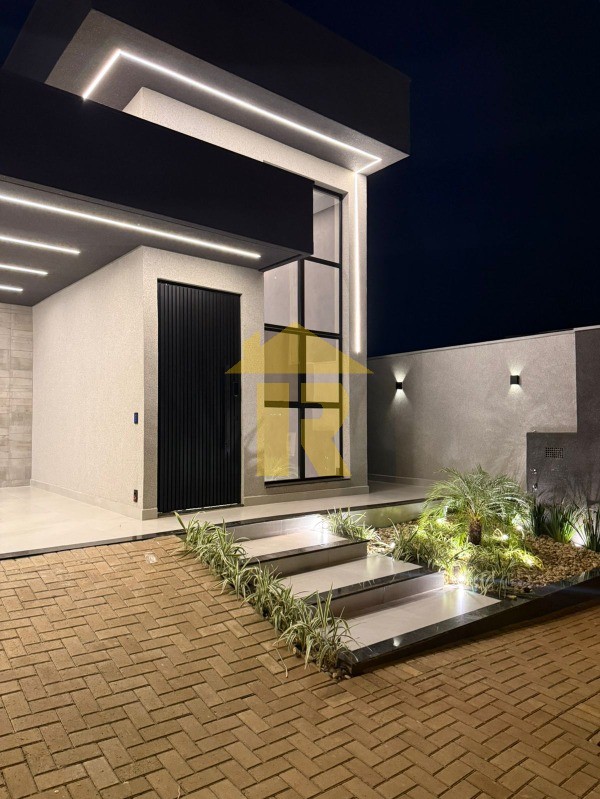 Casa com 3 quartos à venda, 126m² — foto 2 de 22