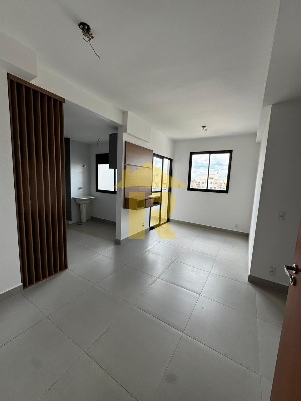Apartamento com 3 quartos à venda, 68m² — foto 1 de 20