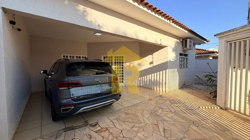Casa com 3 quartos à venda, 220m² — foto 5 de 39