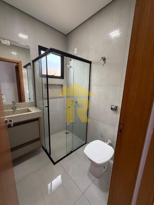 Casa de Condomínio com 3 quartos à venda, 250m² — foto 39 de 40