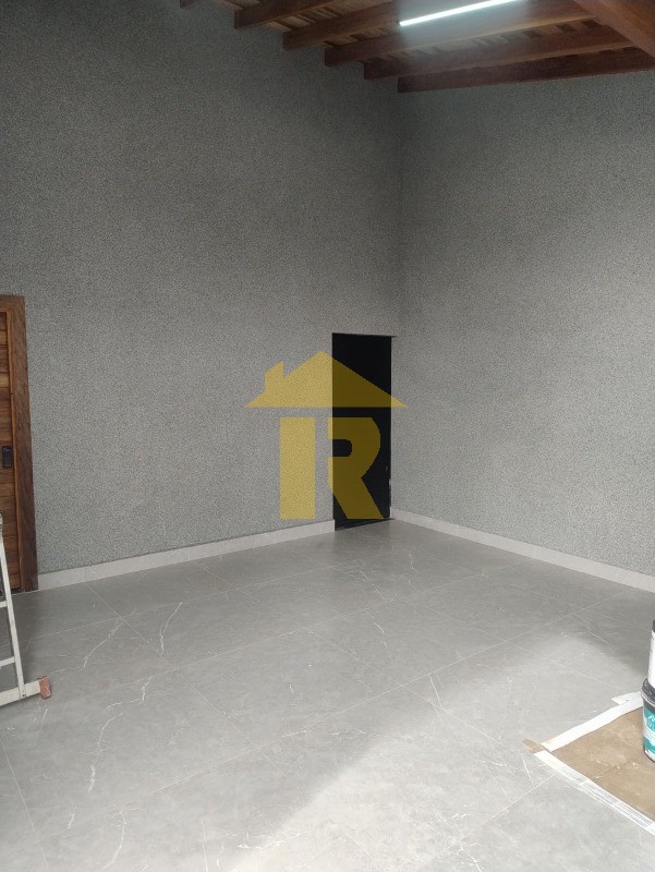 Casa com 3 quartos à venda, 153m² — foto 2 de 20