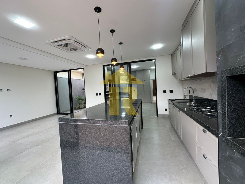 Casa de Condomínio com 3 quartos à venda, 247m² — foto 7 de 25