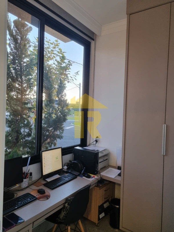 Casa de Condomínio com 3 quartos à venda, 230m² — foto 9 de 41