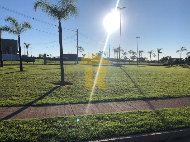 Terreno / Lote / Condomínio  à venda, 318m² — foto 8 de 20