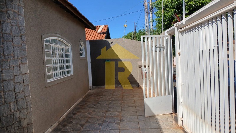 Casa com 2 quartos à venda, 125m² — foto 3 de 27