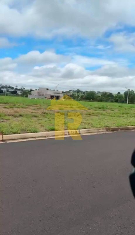 Terreno / Lote / Condomínio  à venda, 405m² — foto 9 de 32