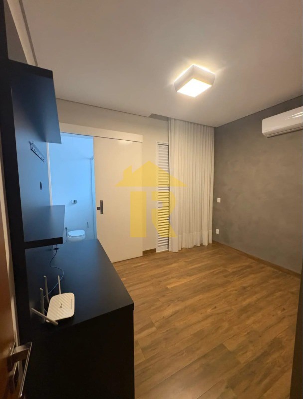 Casa de Condomínio com 3 quartos à venda, 220m² — foto 11 de 24