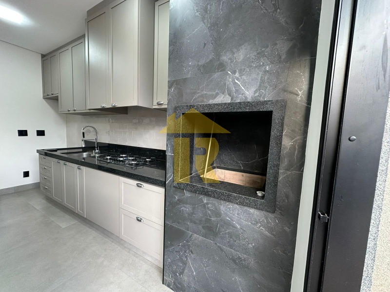 Casa de Condomínio com 3 quartos à venda, 247m² — foto 8 de 25