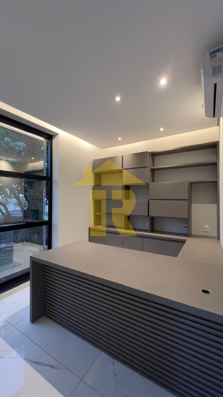 Casa de Condomínio com 3 quartos à venda, 230m² — foto 8 de 32