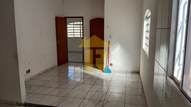 Casa com 2 quartos à venda, 125m² — foto 6 de 27