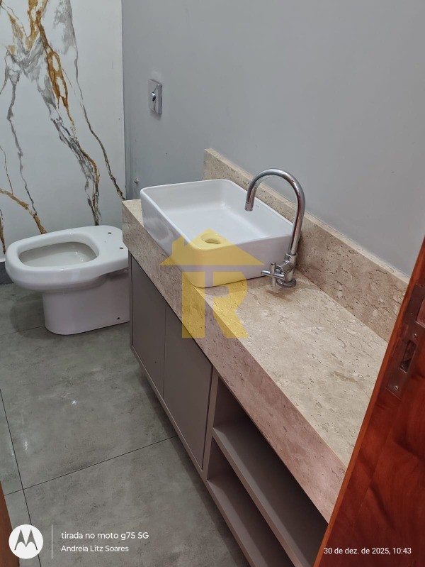 Casa de Condomínio com 4 quartos à venda, 260m² — foto 13 de 40