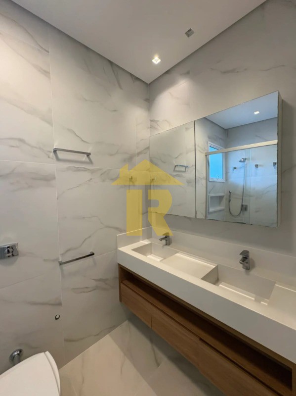 Casa de Condomínio com 3 quartos à venda, 220m² — foto 17 de 24