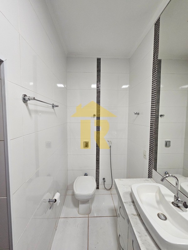 Casa com 3 quartos à venda, 173m² — foto 20 de 27