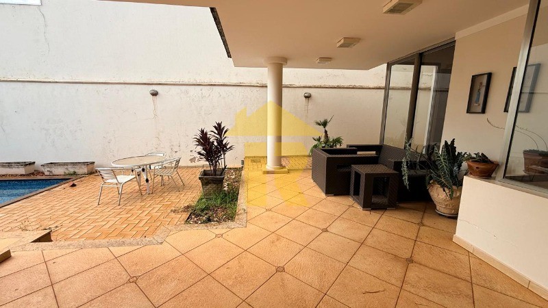 Casa de Condomínio com 4 quartos à venda, 400m² — foto 15 de 40