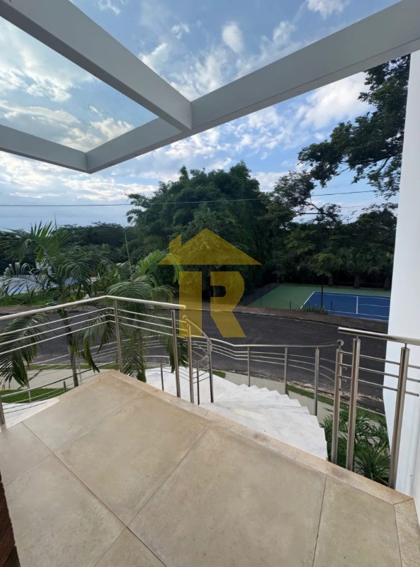 Casa de Condomínio com 3 quartos à venda, 220m² — foto 4 de 24