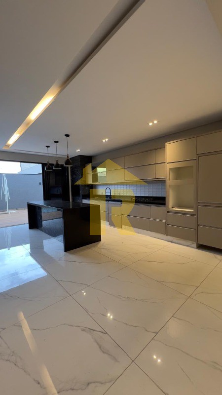 Casa de Condomínio com 3 quartos à venda, 230m² — foto 17 de 32