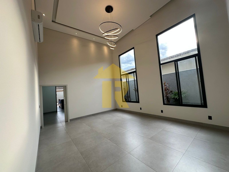 Casa de Condomínio com 3 quartos à venda, 247m² — foto 4 de 25