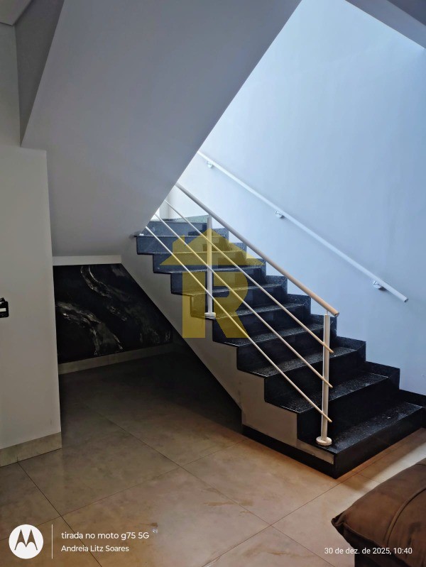 Casa de Condomínio com 4 quartos à venda, 260m² — foto 8 de 40