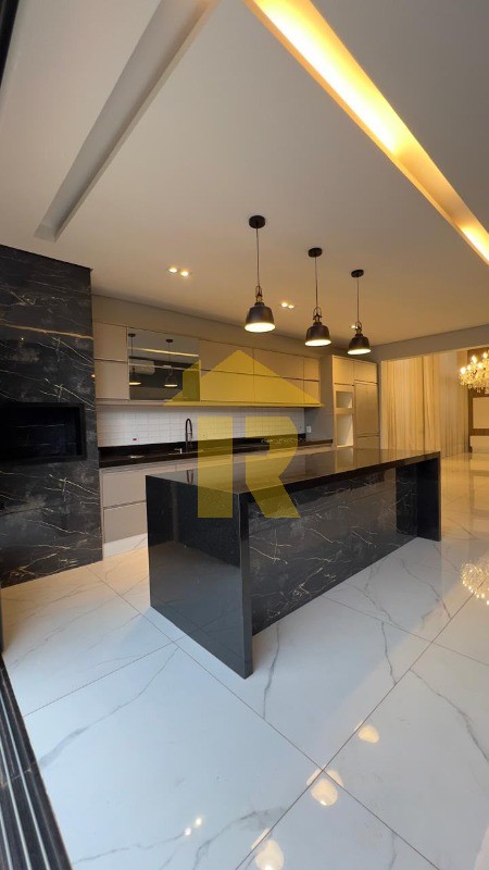 Casa de Condomínio com 3 quartos à venda, 230m² — foto 16 de 32