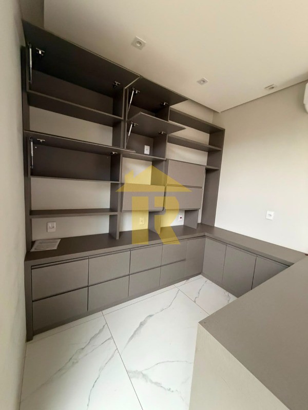 Casa de Condomínio com 3 quartos à venda, 230m² — foto 9 de 32