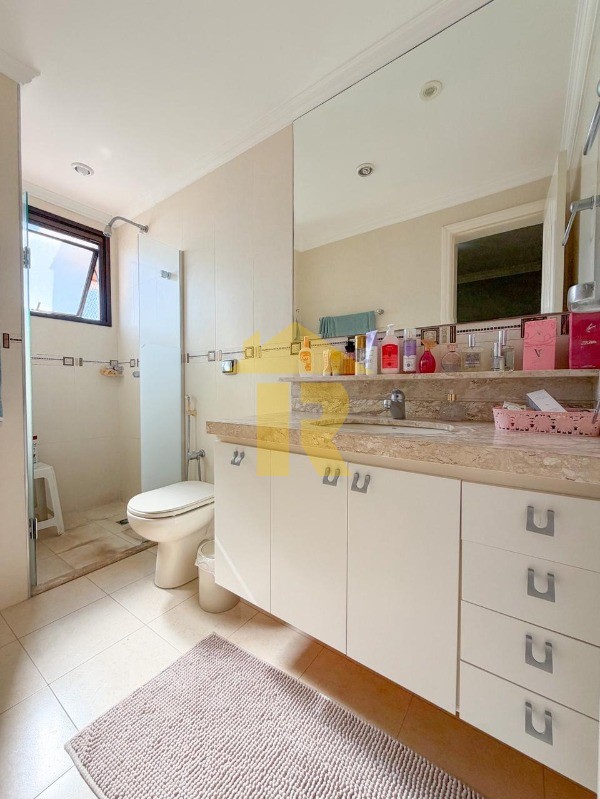 Apartamento com 3 quartos à venda, 157m² — foto 18 de 23