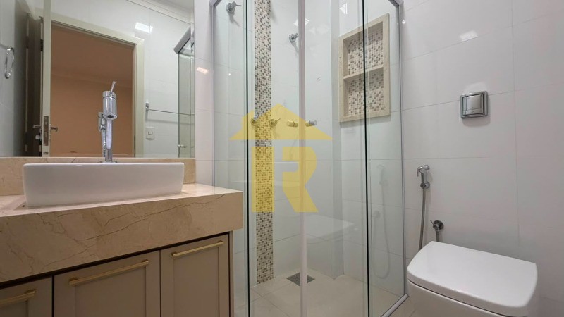 Casa de Condomínio com 3 quartos à venda, 300m² — foto 36 de 49