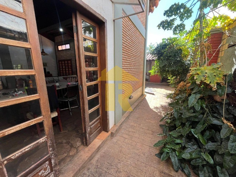 Casa com 3 quartos à venda e aluguel, 420m² — foto 10 de 46