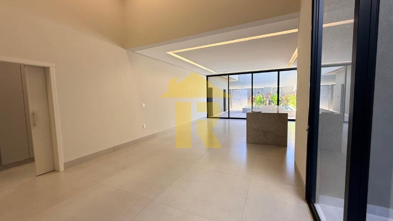 Casa de Condomínio com 3 quartos à venda, 220m² — foto 10 de 37
