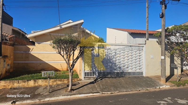 Casa com 2 quartos à venda, 47m² — foto 2 de 20
