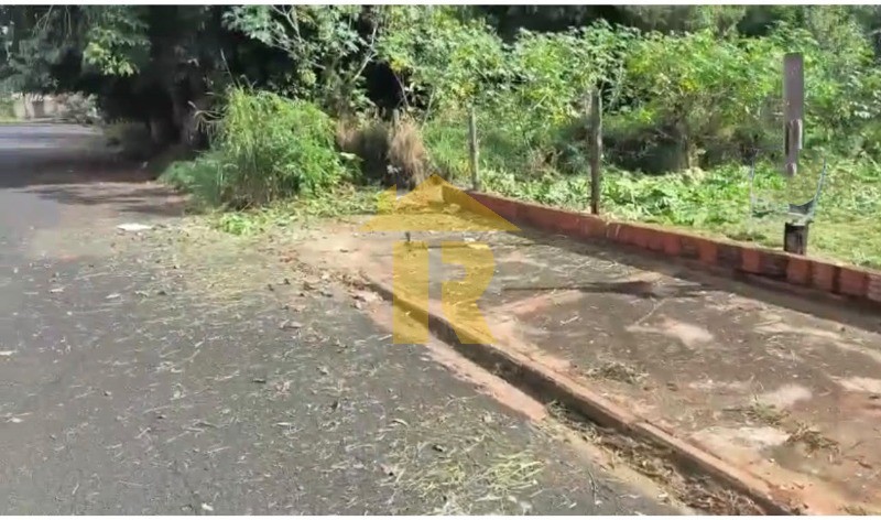 Terreno / Lote / Condomínio  à venda, 450m² — foto 4 de 10