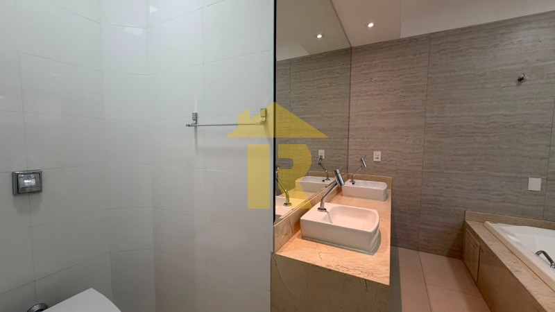 Casa de Condomínio com 3 quartos à venda, 300m² — foto 47 de 49