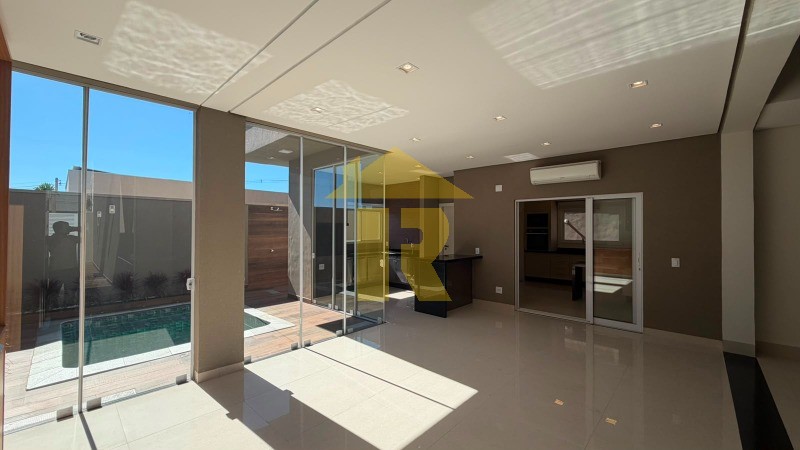 Casa de Condomínio com 3 quartos à venda, 300m² — foto 21 de 49