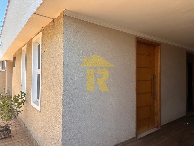 Casa com 4 quartos à venda e aluguel, 166m² — foto 6 de 32