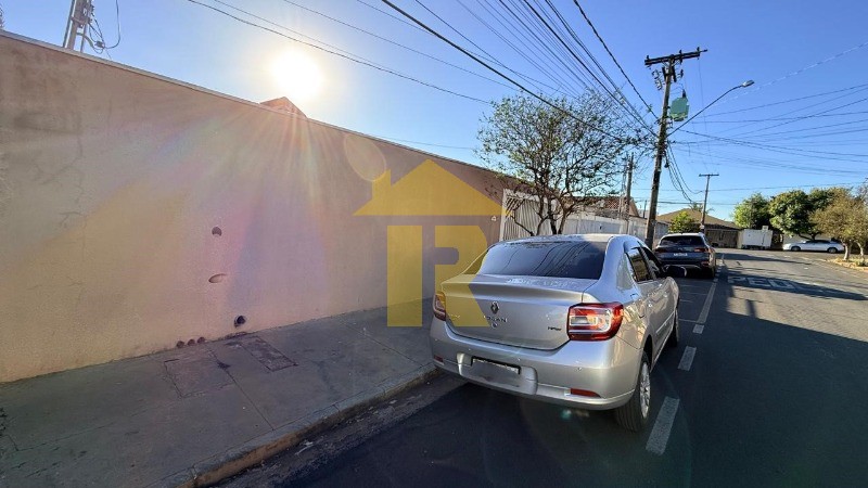 Casa com 2 quartos à venda, 130m² — foto 3 de 25