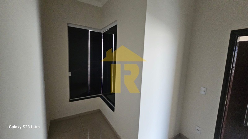 Casa de Condomínio com 3 quartos à venda, 150m² — foto 4 de 35