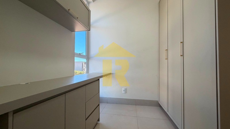 Casa de Condomínio com 3 quartos à venda, 300m² — foto 49 de 49
