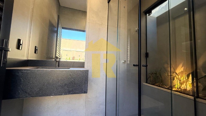 Casa de Condomínio com 3 quartos à venda, 220m² — foto 19 de 37