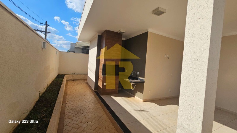 Casa de Condomínio com 3 quartos à venda, 150m² — foto 11 de 35
