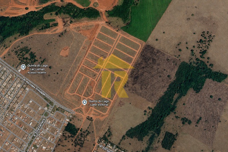 Terreno / Lote / Condomínio  à venda, 300m² — foto 1 de 20
