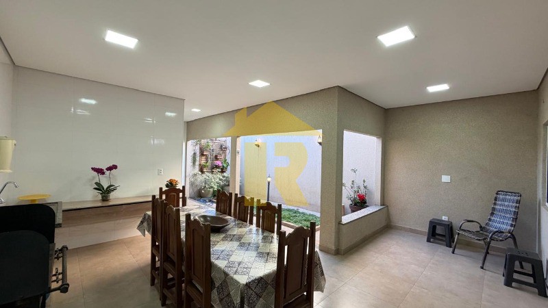 Casa de Condomínio com 2 quartos à venda, 124m² — foto 9 de 24